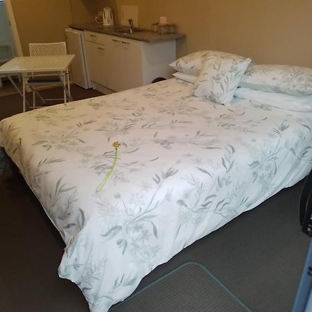Best Budget Bed And Ensuite - Private Access Close To Beach Waihi Luaran gambar